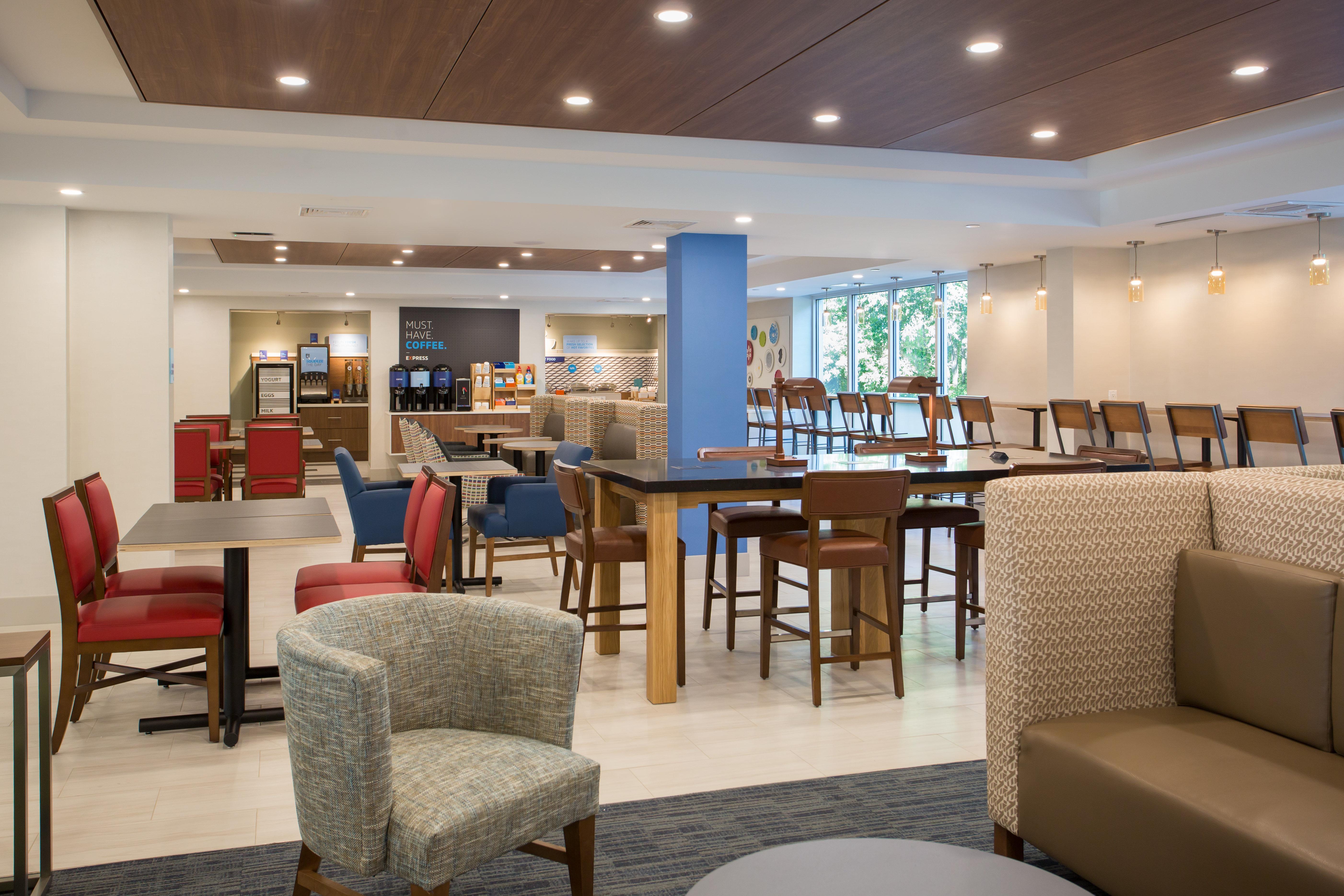 Holiday Inn Express Chelmsford By Ihg מראה חיצוני תמונה