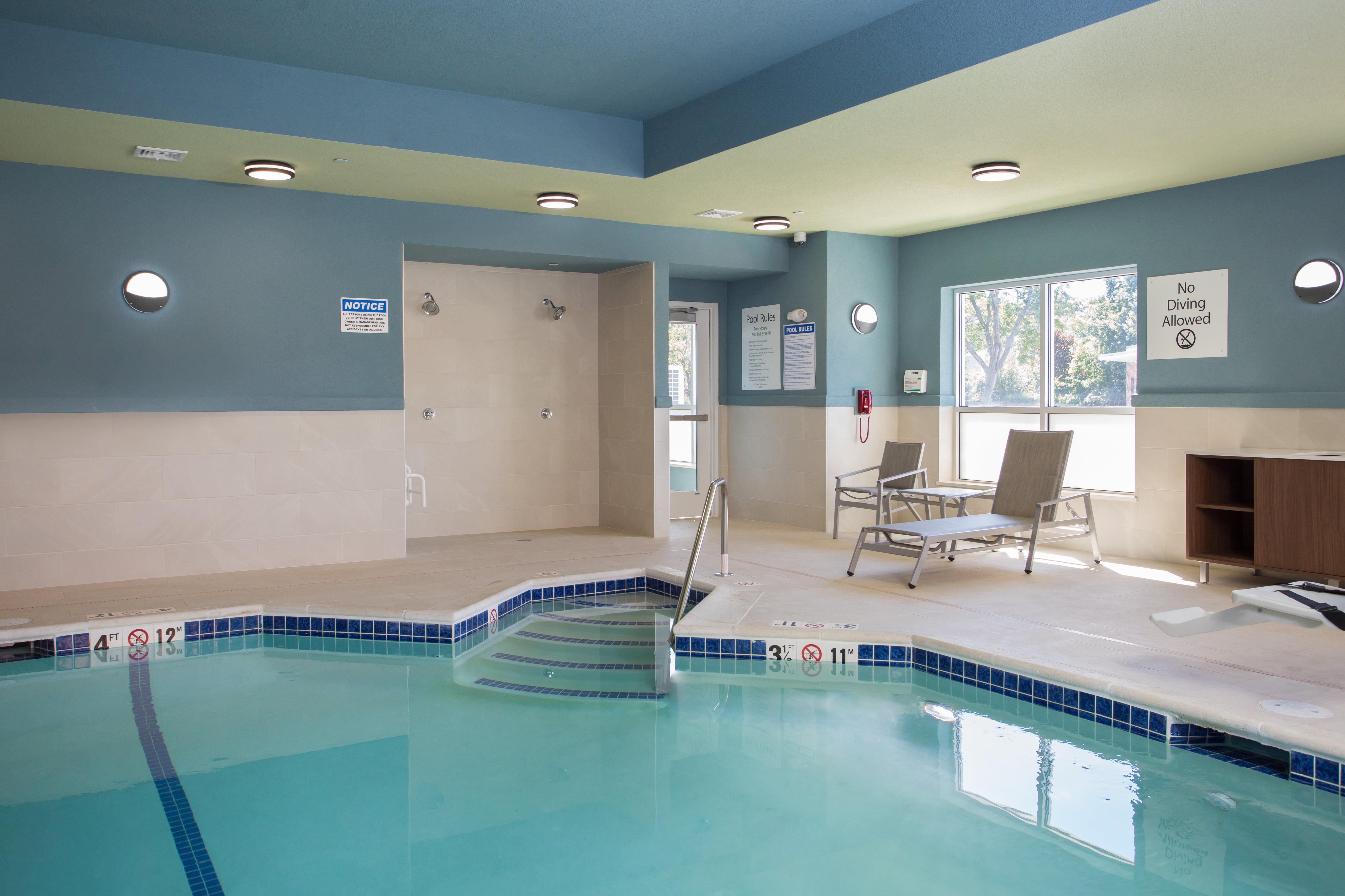 Holiday Inn Express Chelmsford By Ihg מראה חיצוני תמונה