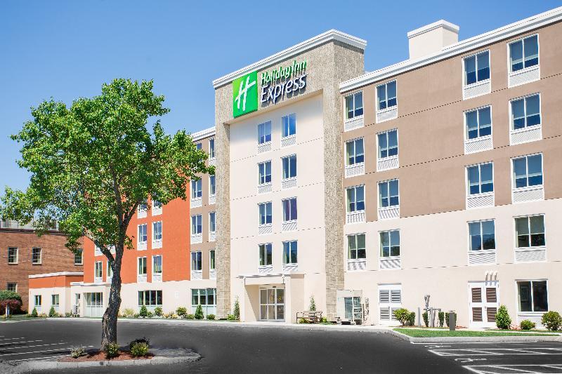 Holiday Inn Express Chelmsford By Ihg מראה חיצוני תמונה